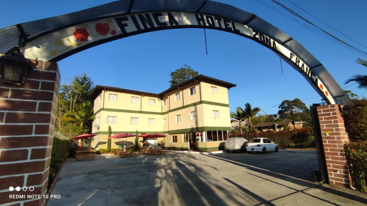 Finca Hotel Zona Franca Рионегро Экстерьер фото